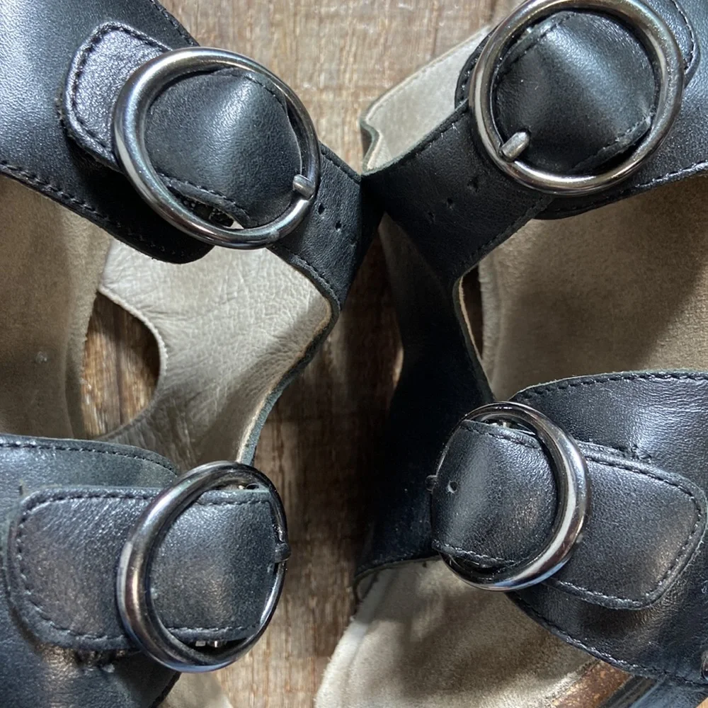 Dansko Fern Wedge Heel Slide Sandals Size 40
